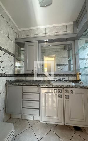 Casa para alugar com 275m², 5 quartos e 4 vagasBanheiro da Suíte