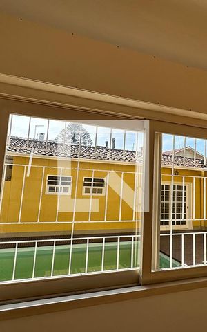 Casa para alugar com 275m², 5 quartos e 4 vagasJanela da Suíte 