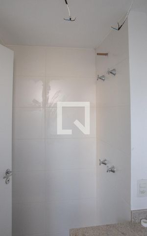 Studio para alugar com 42m², 1 quarto e sem vaga Studio para alugar com 42m², 1 quarto e sem vagaBanheiro