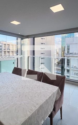 Apartamento à venda com 98m², 2 quartos e 2 vagasVaranda