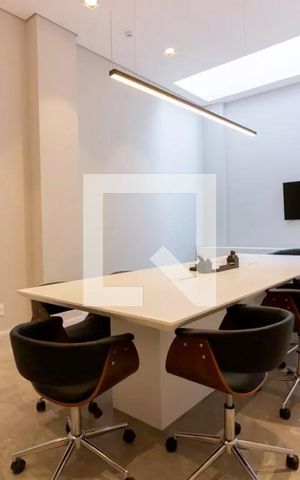Apartamento à venda com 98m², 2 quartos e 2 vagas Apartamento à venda com 98m², 2 quartos e 2 vagasOffice