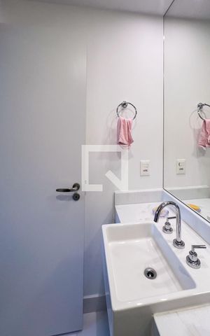 Apartamento à venda com 98m², 2 quartos e 2 vagasBanheiro