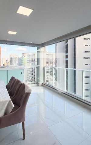 Apartamento à venda com 98m², 2 quartos e 2 vagasVaranda