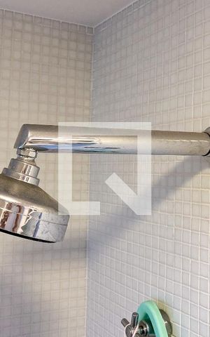 Apartamento à venda com 98m², 2 quartos e 2 vagasBanheiro da Suíte