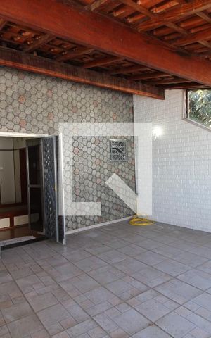 Casa à venda com 257m², 3 quartos e 2 vagasVaranda Suite