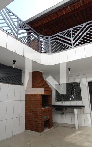 Casa à venda com 257m², 3 quartos e 2 vagasChurrasqueira