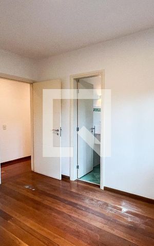 Casa à venda com 250m², 3 quartos e 2 vagas Casa à venda com 250m², 3 quartos e 2 vagasSuite 2