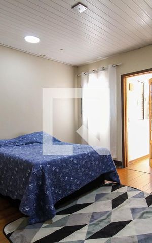 Casa à venda com 196m², 3 quartos e 1 vaga Casa à venda com 196m², 3 quartos e 1 vagaSuíte