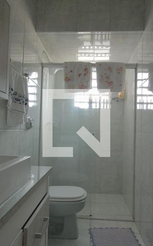 Casa à venda com 300m², 3 quartos e 4 vagasBanheiro