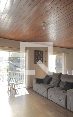 Casa à venda com 300m², 3 quartos e 4 vagasSala