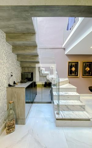 Casa à venda com 288m², 3 quartos e 2 vagasSala
