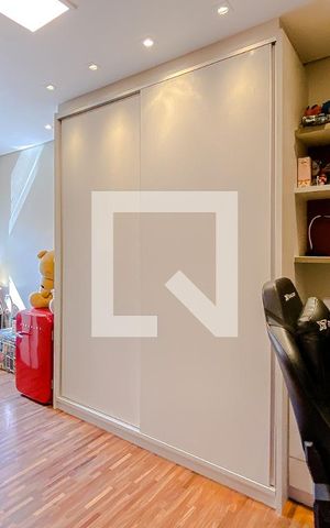 Casa à venda com 288m², 3 quartos e 2 vagasQuarto 2 - Suíte