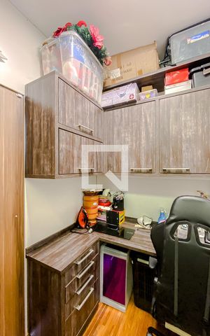 Casa à venda com 288m², 3 quartos e 2 vagasEscritório