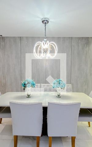 Casa à venda com 288m², 3 quartos e 2 vagasSala