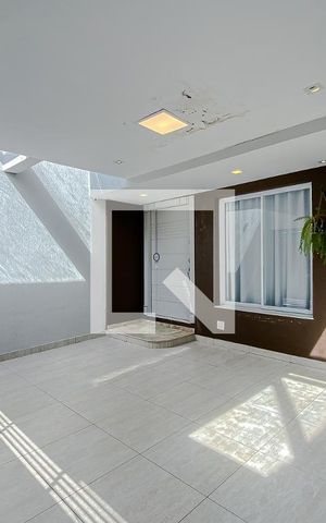 Casa à venda com 288m², 3 quartos e 2 vagasGaragem