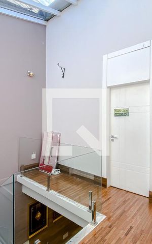 Casa à venda com 288m², 3 quartos e 2 vagasHall dos Quartos