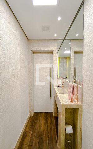 Casa à venda com 288m², 3 quartos e 2 vagasLavabo