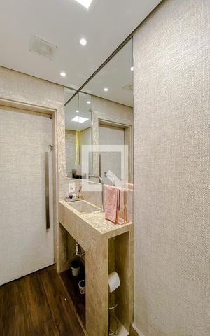 Casa à venda com 288m², 3 quartos e 2 vagasLavabo
