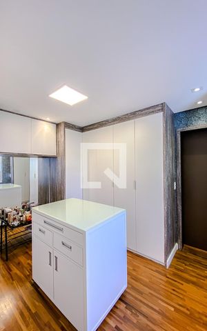 Casa à venda com 288m², 3 quartos e 2 vagasQuarto 1 - Closet