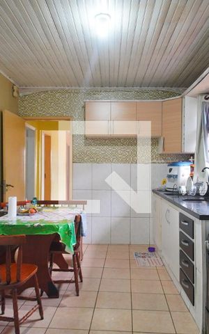 Casa à venda com 150m², 3 quartos e 2 vagasCozinha