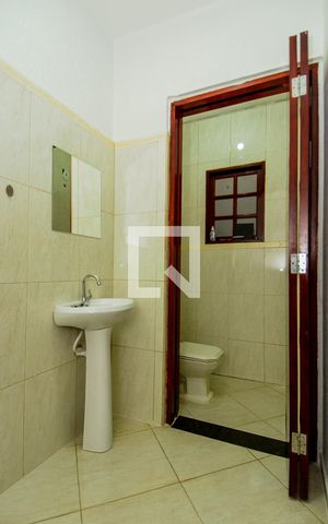 Casa à venda com 263m², 4 quartos e 2 vagasBanheiro Social