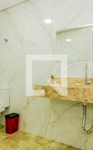 Casa à venda com 263m², 4 quartos e 2 vagasBanheiro da Suíte 3