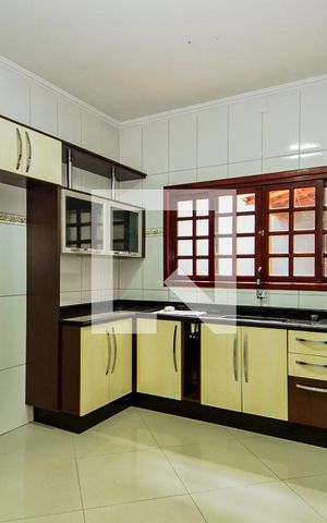 Casa à venda com 263m², 4 quartos e 2 vagasCozinha
