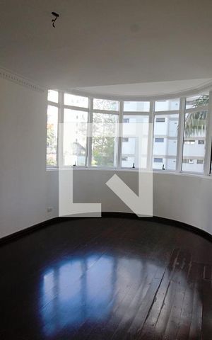 Apartamento à venda com 270m², 3 quartos e 4 vagas Apartamento à venda com 270m², 3 quartos e 4 vagasSuíte 2