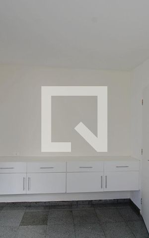 Apartamento à venda com 270m², 3 quartos e 4 vagas Apartamento à venda com 270m², 3 quartos e 4 vagasCopa
