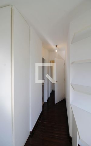 Apartamento à venda com 270m², 3 quartos e 4 vagas Apartamento à venda com 270m², 3 quartos e 4 vagasSuíte 1