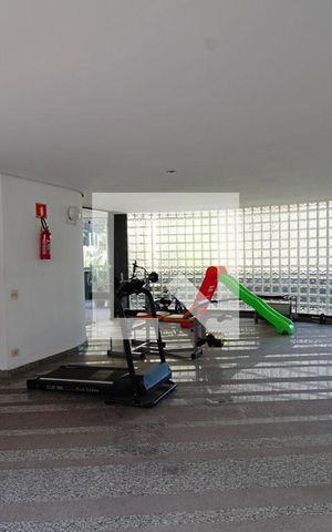 Apartamento à venda com 270m², 3 quartos e 4 vagas Apartamento à venda com 270m², 3 quartos e 4 vagasÁrea comum