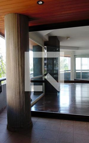Apartamento à venda com 270m², 3 quartos e 4 vagas Apartamento à venda com 270m², 3 quartos e 4 vagasVaranda da Sala