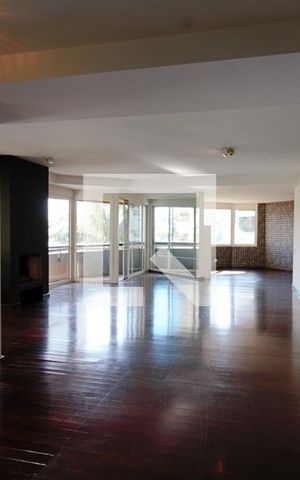 Apartamento à venda com 270m², 3 quartos e 4 vagas Apartamento à venda com 270m², 3 quartos e 4 vagasSala