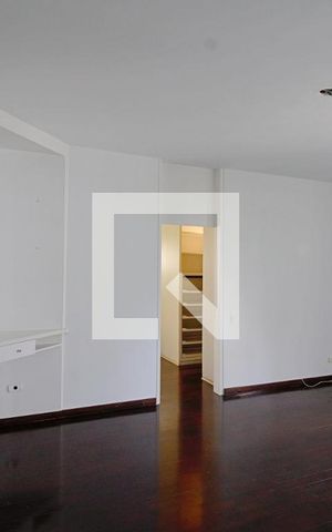 Apartamento à venda com 270m², 3 quartos e 4 vagas Apartamento à venda com 270m², 3 quartos e 4 vagasSuíte 3