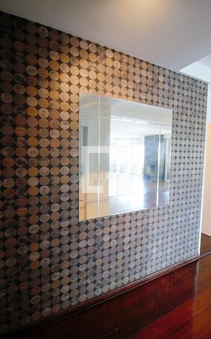 Apartamento à venda com 270m², 3 quartos e 4 vagas Apartamento à venda com 270m², 3 quartos e 4 vagasSala