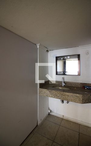 Casa para alugar com 582m², 2 quartos e sem vagaBanheiro Social
