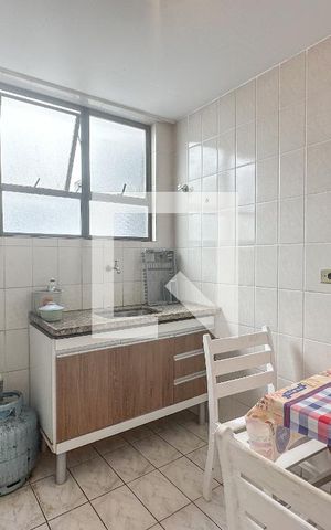 Apartamento para alugar com 70m², 2 quartos e 1 vaga Apartamento para alugar com 70m², 2 quartos e 1 vagaCozinha