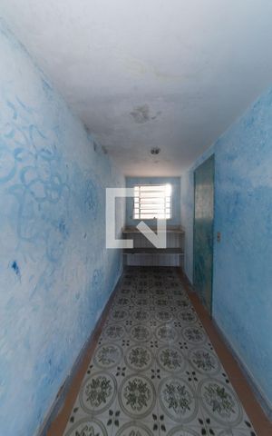 Casa para alugar com 220m², 4 quartos e 4 vagas Casa para alugar com 220m², 4 quartos e 4 vagasAdega