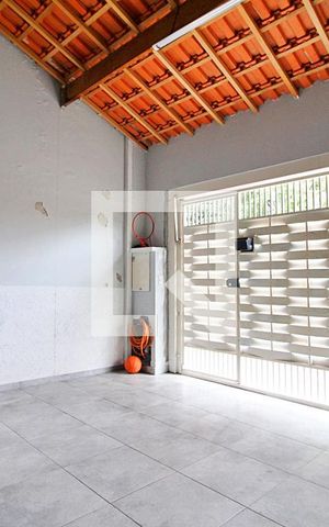 Casa à venda com 130m², 2 quartos e 2 vagasGaragem