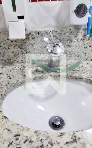 Casa à venda com 130m², 2 quartos e 2 vagasBanheiro 2