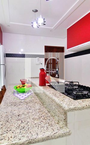 Casa à venda com 130m², 2 quartos e 2 vagasCozinha