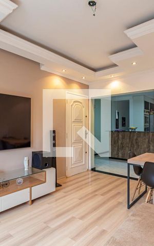 Apartamento à venda com 78m², 2 quartos e 1 vaga Apartamento à venda com 78m², 2 quartos e 1 vagaSala