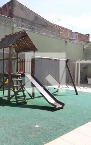 Apartamento para alugar com 100m², 3 quartos e 2 vagasÁrea comum - Playground
