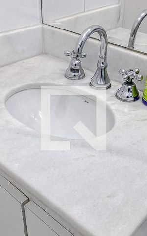 Casa à venda com 140m², 3 quartos e 4 vagasBanheiro