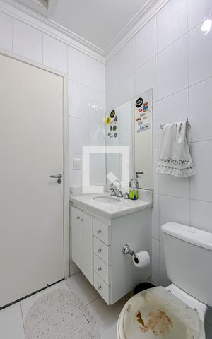 Casa à venda com 140m², 3 quartos e 4 vagasBanheiro