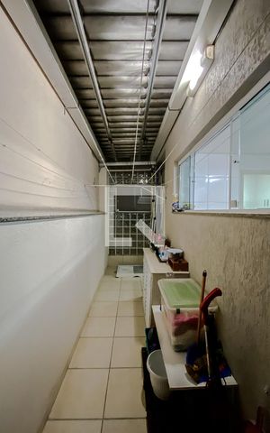 Casa à venda com 140m², 3 quartos e 4 vagasCorredor