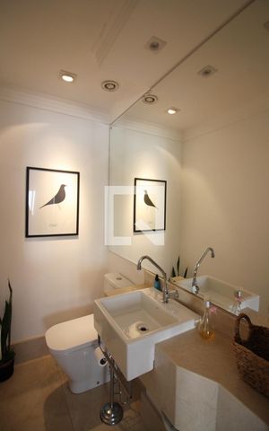 Apartamento para alugar com 128m², 3 quartos e 2 vagasLavabo