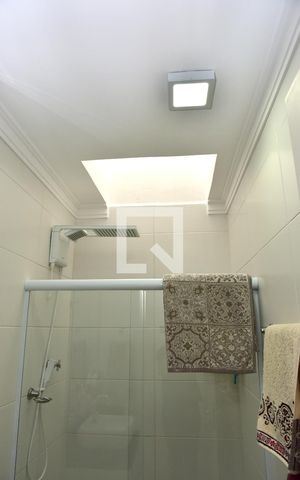 Casa para alugar com 100m², 3 quartos e 2 vagasBanheiro