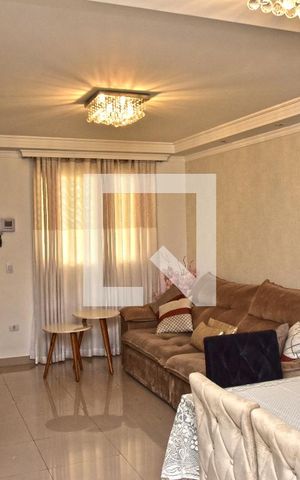 Casa para alugar com 100m², 3 quartos e 2 vagasSala