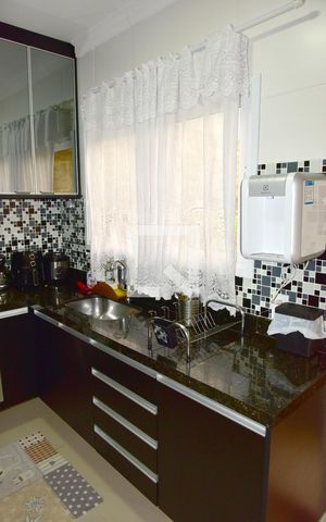 Casa para alugar com 100m², 3 quartos e 2 vagasCozinha